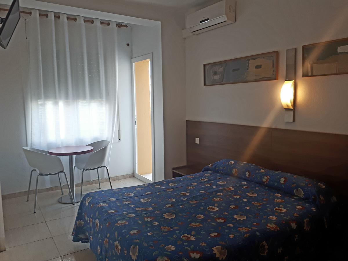 Hostal Margarita Pineda de Mar Buitenkant foto