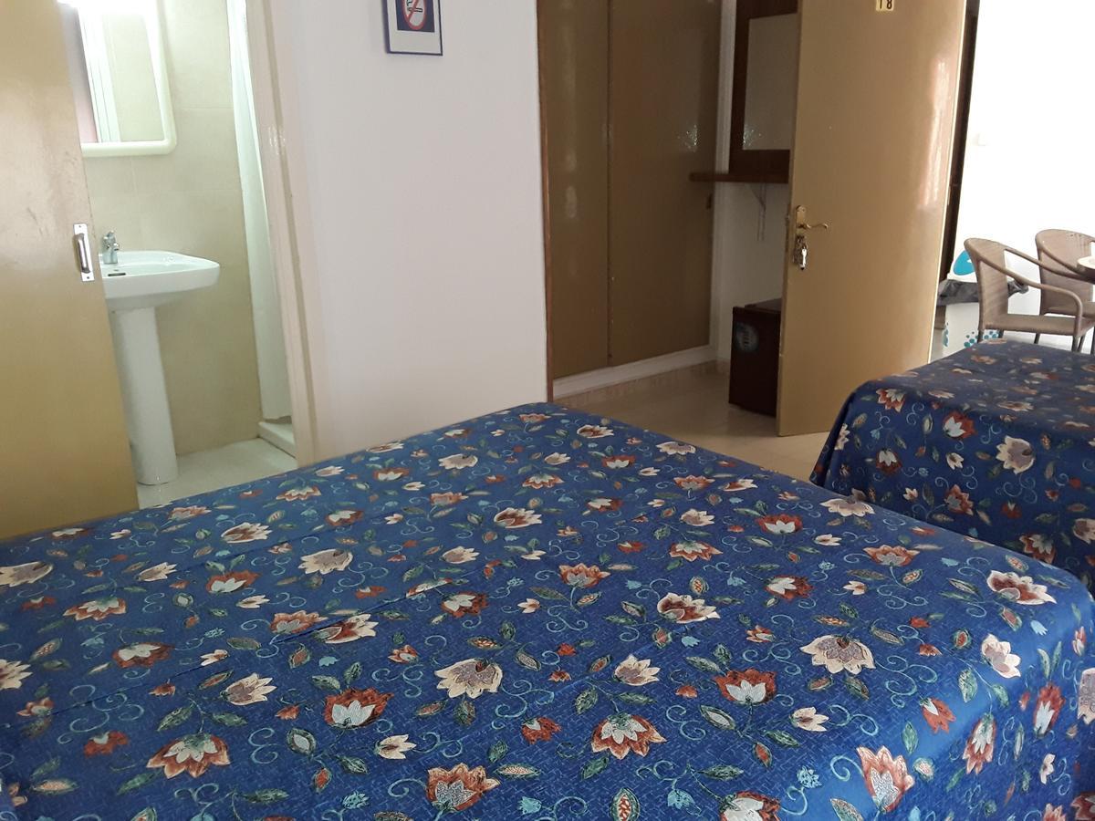 Hostal Margarita Pineda de Mar Buitenkant foto