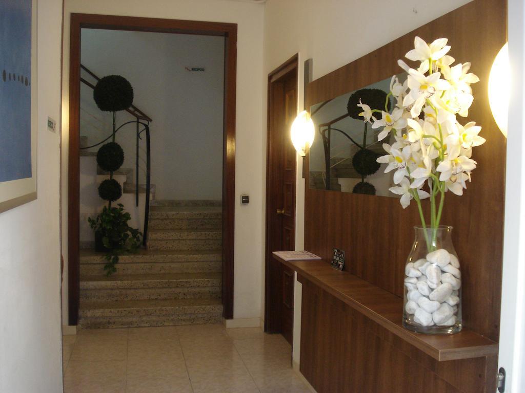 Hostal Margarita Pineda de Mar Buitenkant foto